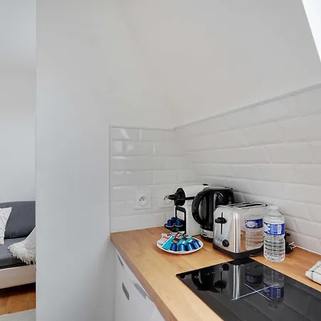 Апартаменты 2p Near Trocadero - Eiffel Tower *